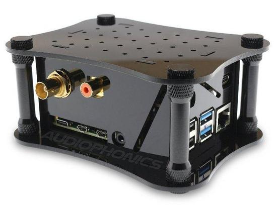 Das Bild zeigt das schwarze Gehäuse für den Roon Endpoint Allo DigiOne Signature mit einem Raspberry Pi 4. Der Sound wird nur über S/PDIF coaxial oder BNC ausgegeben. 